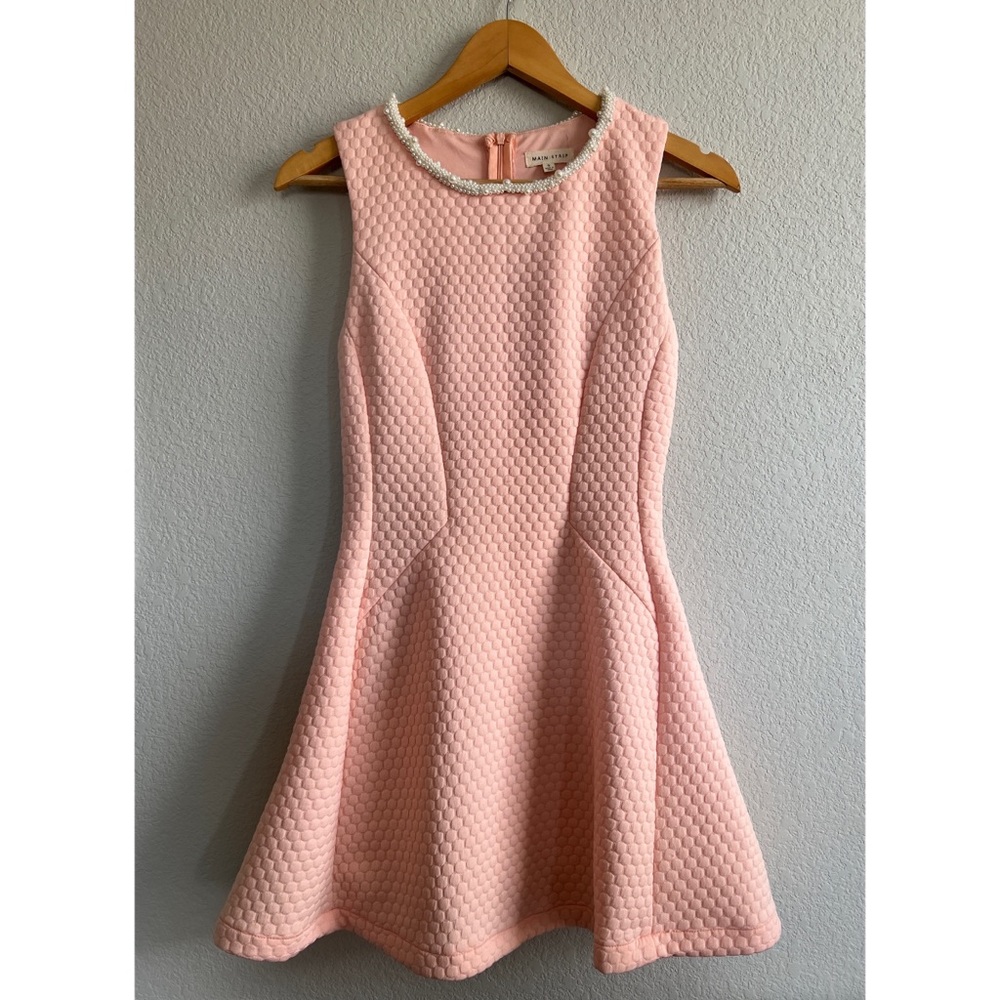 Short Sleeveless Pink Mini Dress